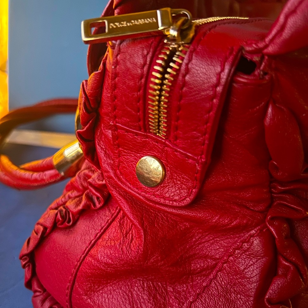 DOLCE & GABANNA 😍 Vintage Red Ruffle handbag♥️♥️♥️ EUC!! COA included STEAL!! - Picture 3 of 16